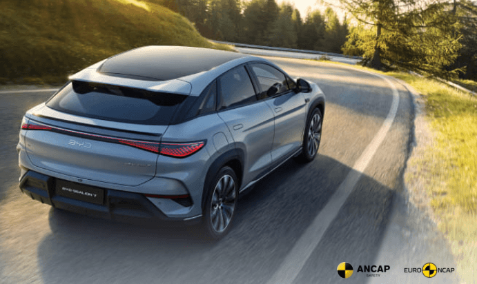 BYD 씨라이언 7 바다의 미학 콘셉트가 적용된 스포티한 패스트백 쿠페형 전기 SUV 외관 디자인